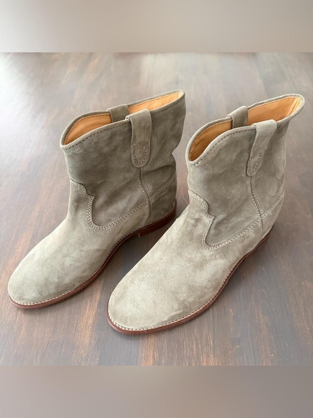 Isabel Marant Crisi Suede
Ankle Booties